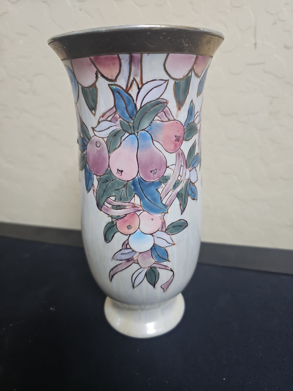 Vintage TOYO Vase 8.5"